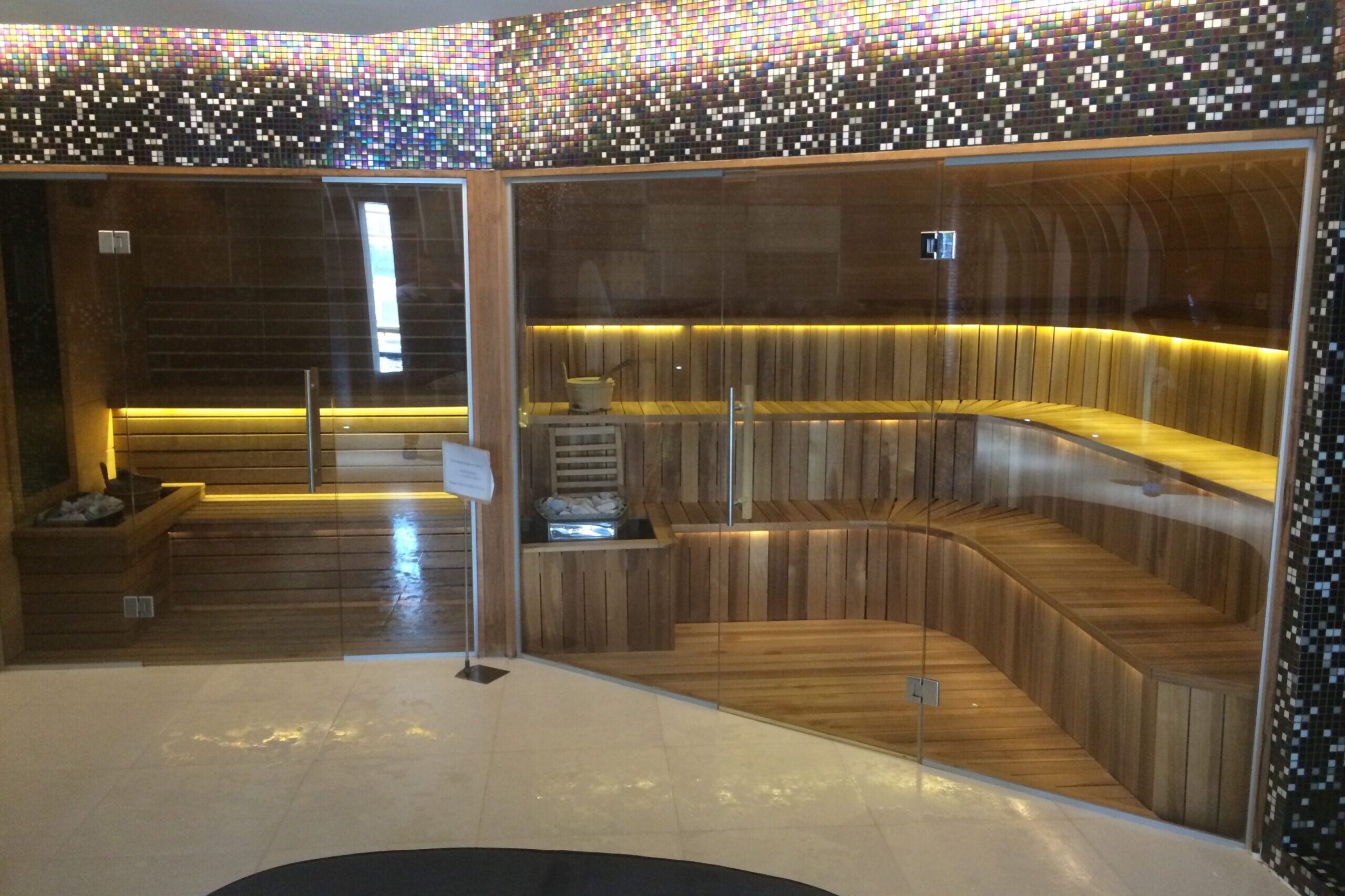 sauna-himalayasalt-Forest-Retreat&Spa-06